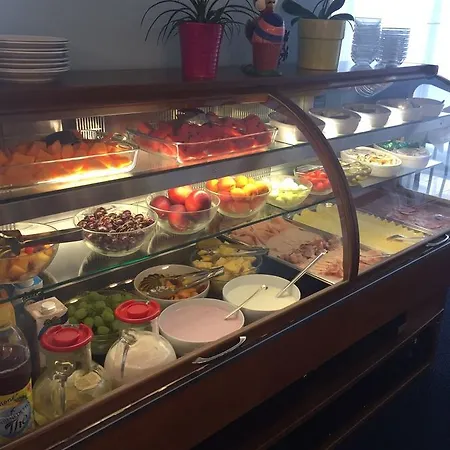 特拉玛乐酒店